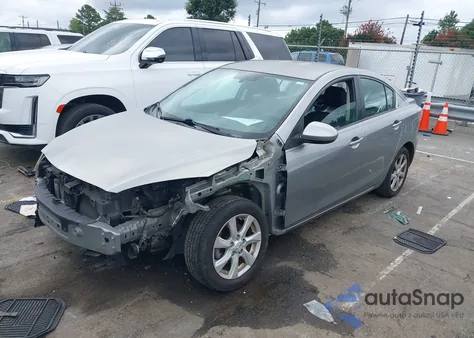 2010 Mazda Mazda3 I Touring z USA, uszkodzony, nr VIN JM1BL1SF3A1302367